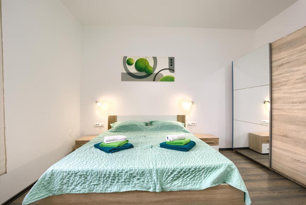 Amphitheater 3+2 Modern Apartment With Terrace, Wifi, Netflix Пула Екстериор снимка
